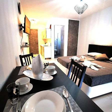 Eleana Apartments Ajía Nápa Eksteriør bilde